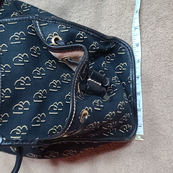 Dooney and bourke signature shoulder bag - Picture 5 of 5